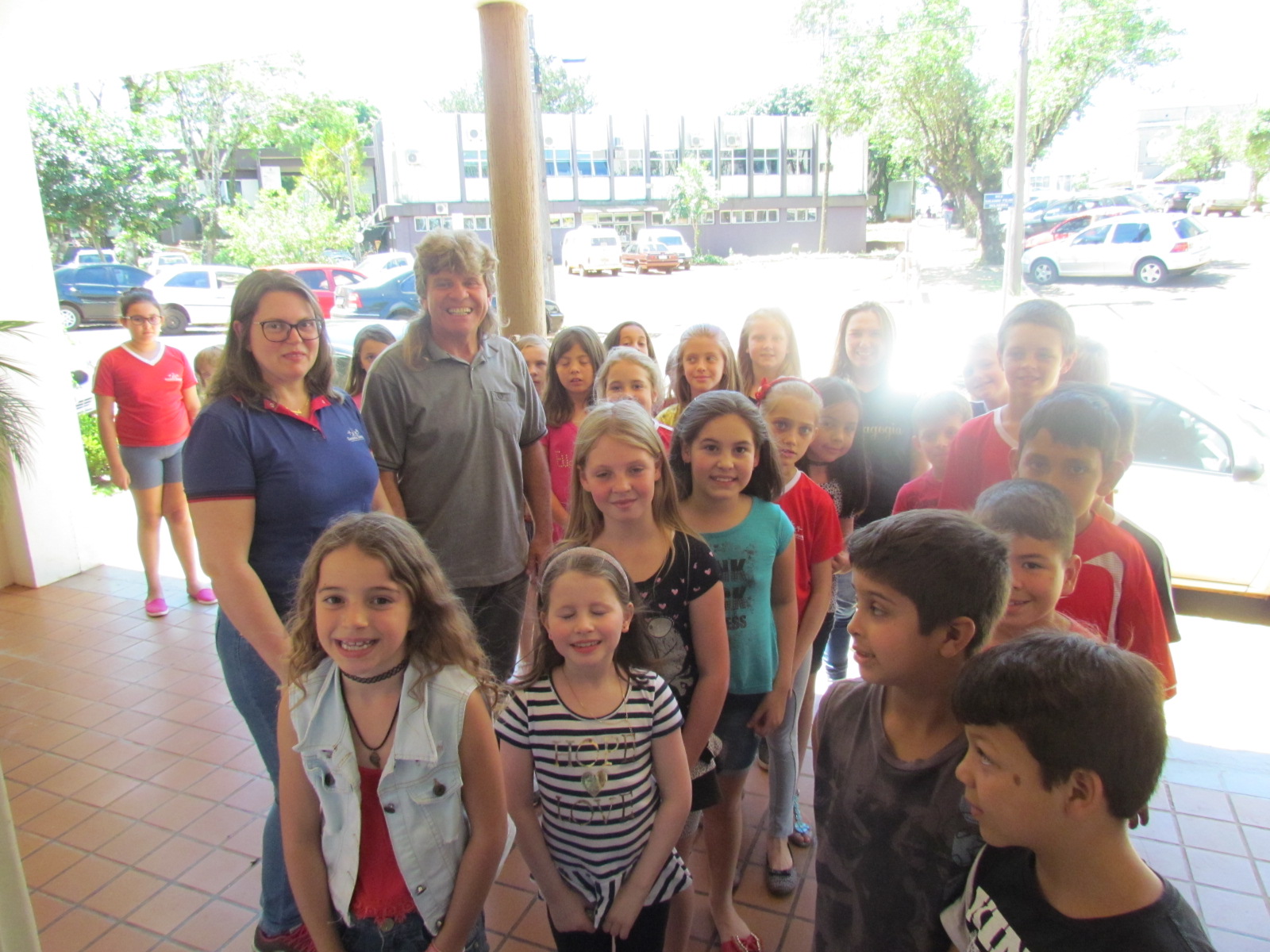 Alunos da Escola Coroinha Daronchi visitam a Câmara