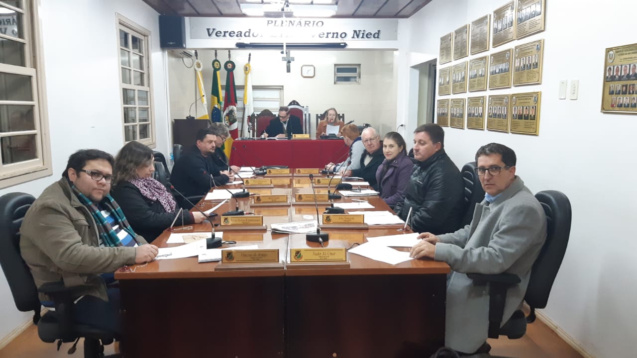 Dois projetos de lei foram aprovados na sessão ordinária de ontem