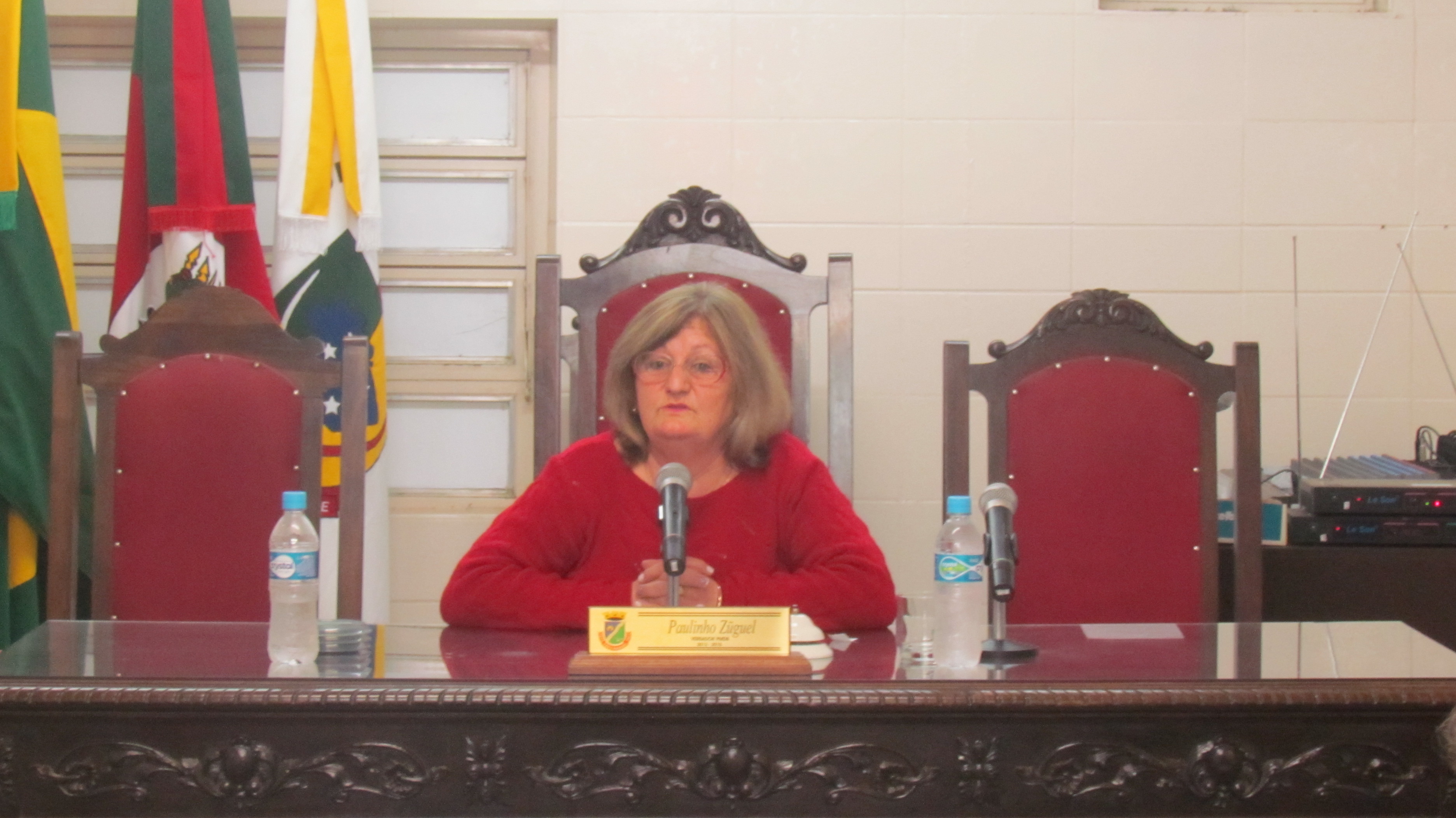 Lélia Müller eleita Presidente do Legislativo assume o Executivo Municipal