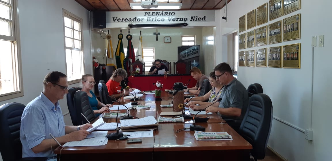 VEREADORES APROVAM EM SESSÃO EXTRAORDINÁRIA EMPRÉSTIMO DE R$ 1 MILHÃO DE REAIS AO HOSPITAL DE CARIDADE